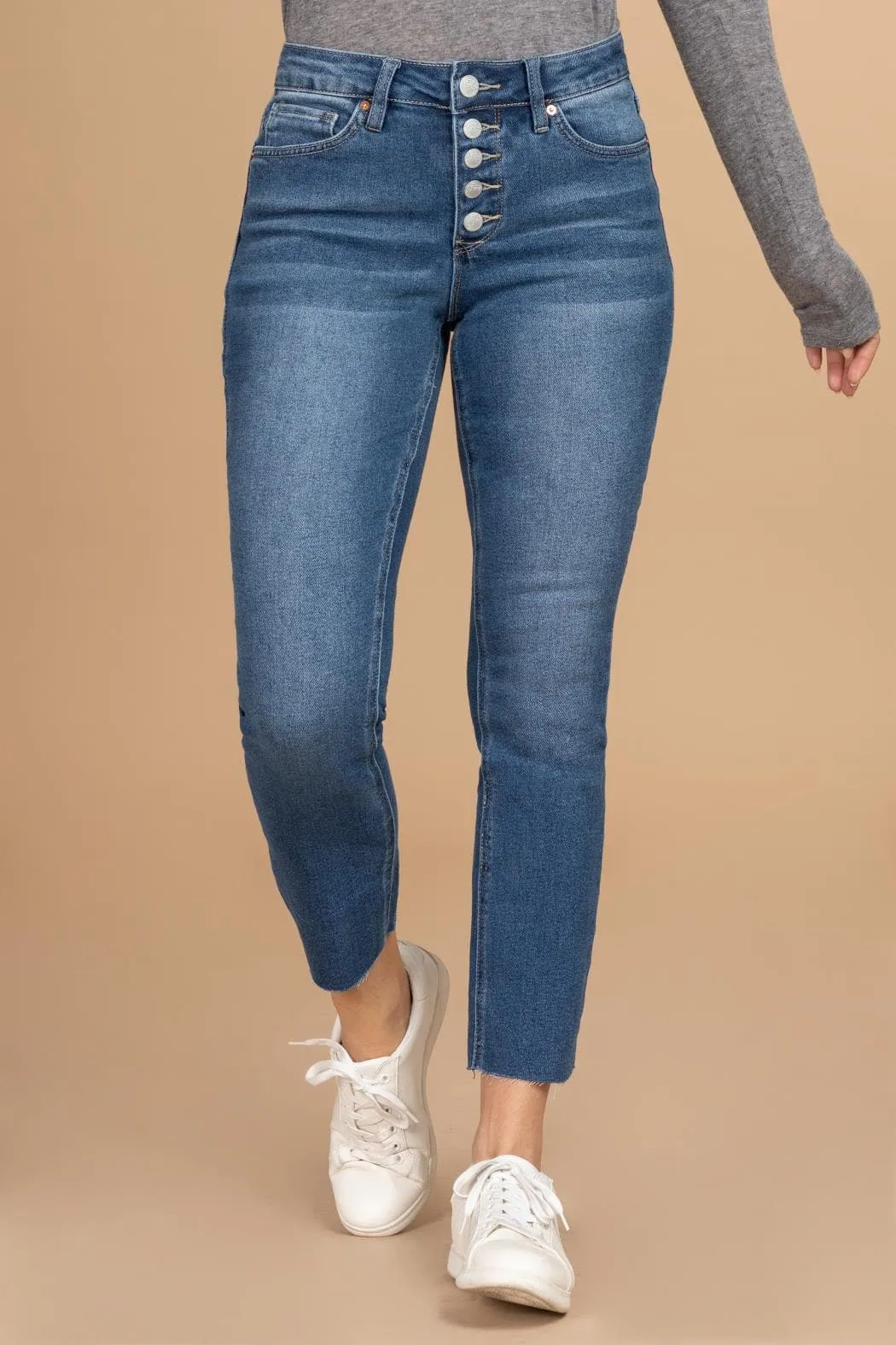 Women's Vintage Dream High Rise Straight Jean With Unfinished Hem